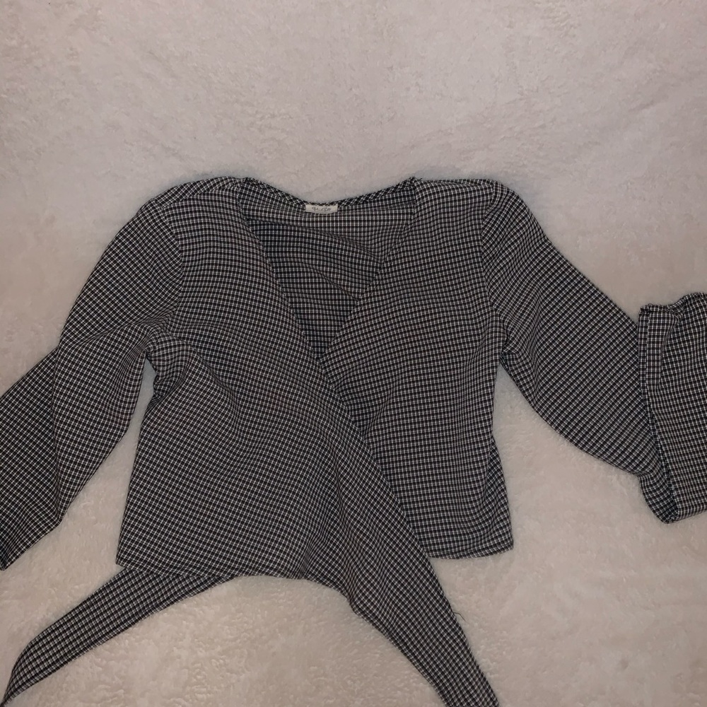 Tie shirt